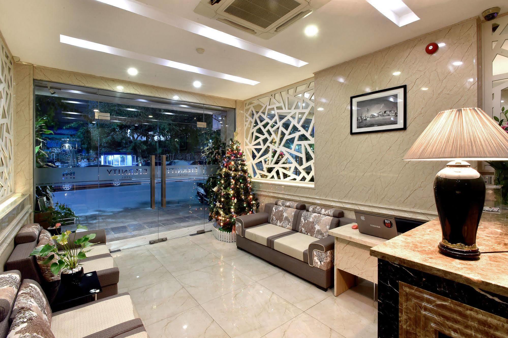 Khách sạn Eternity Hà Nội
